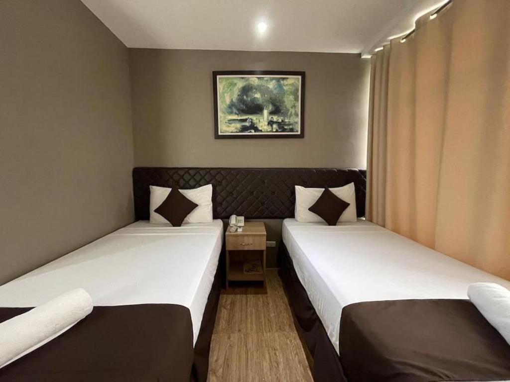 Capitol Central Hotel And Suites Cebu Exterior photo